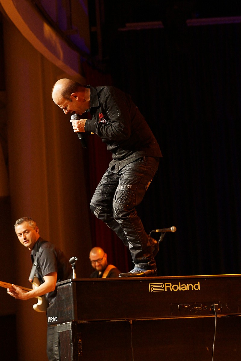 O Fotomagazin / Andy Lee Lang in der Krnberghalle Leonding - 2014
